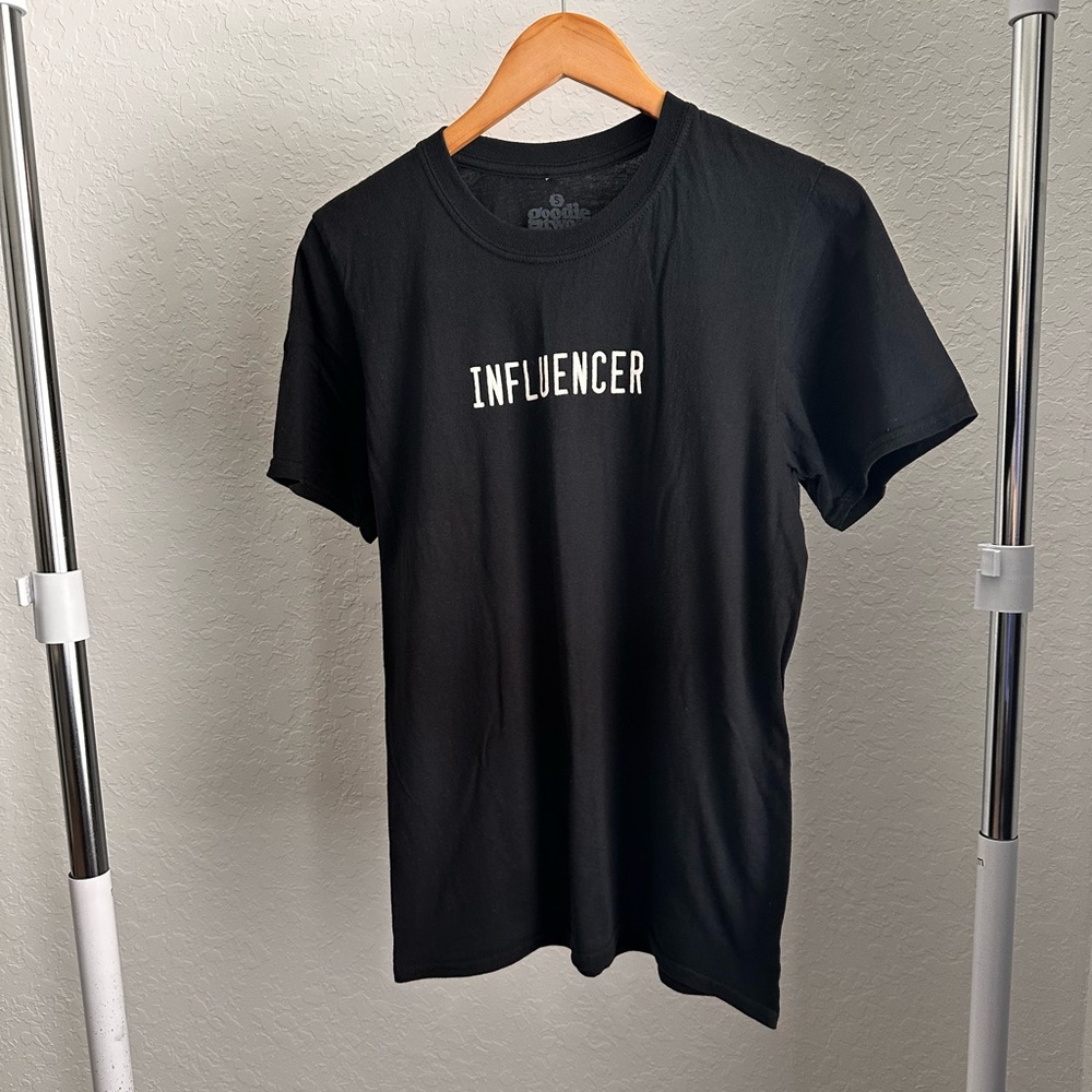 Influencer T-Shirt